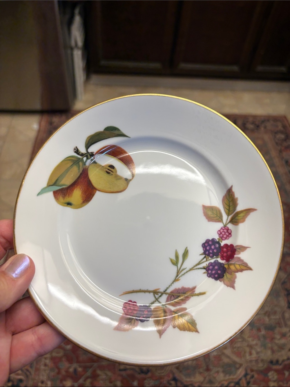 Evesham Porcelain Fruit & Berry Accent bread Plate - White with Gold Rim